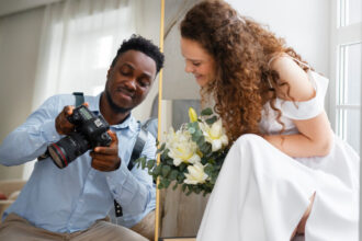 Pourquoi engager un vidéaste pour son mariage est devenu incontournable ?